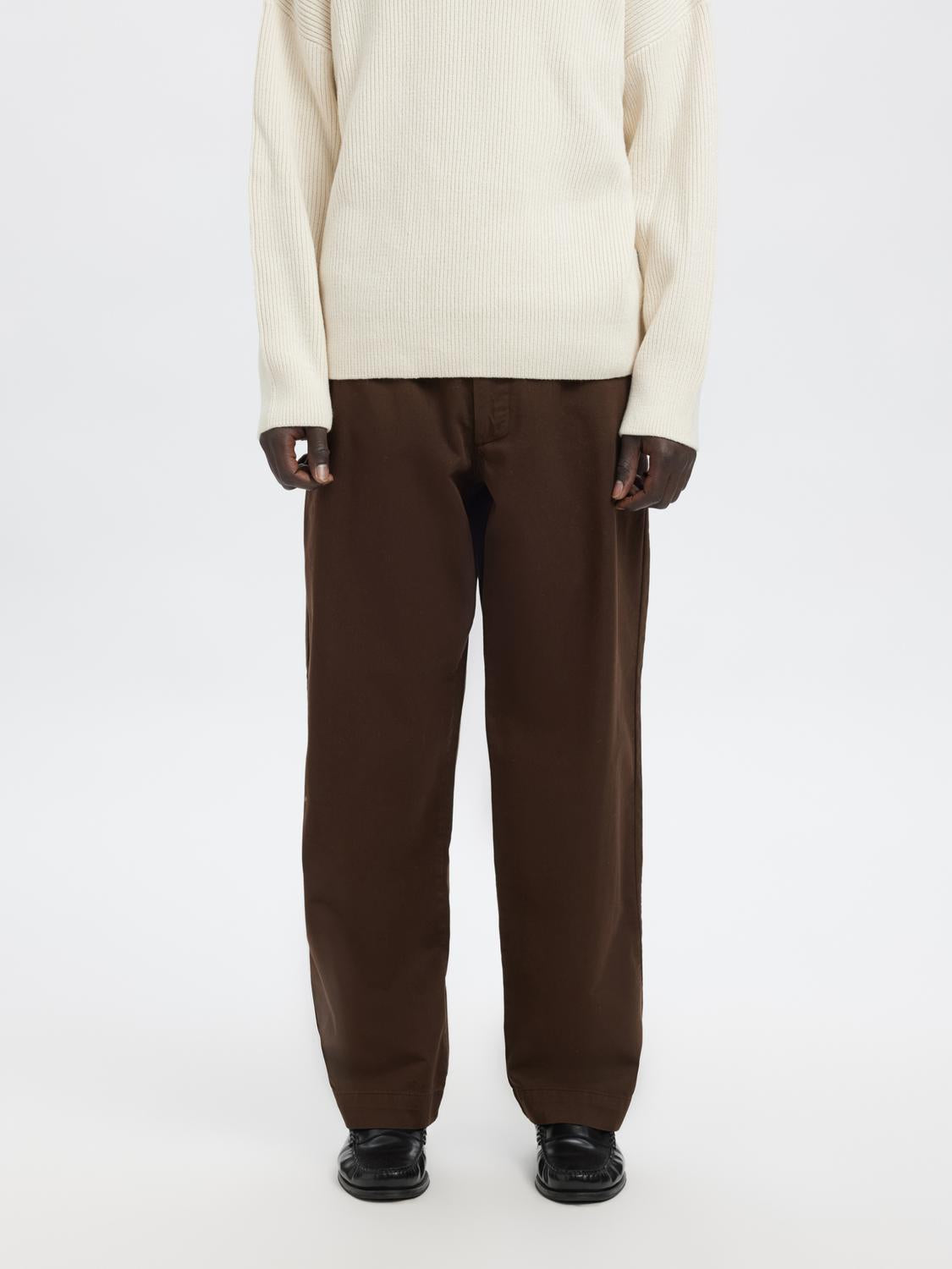 model_shot-front